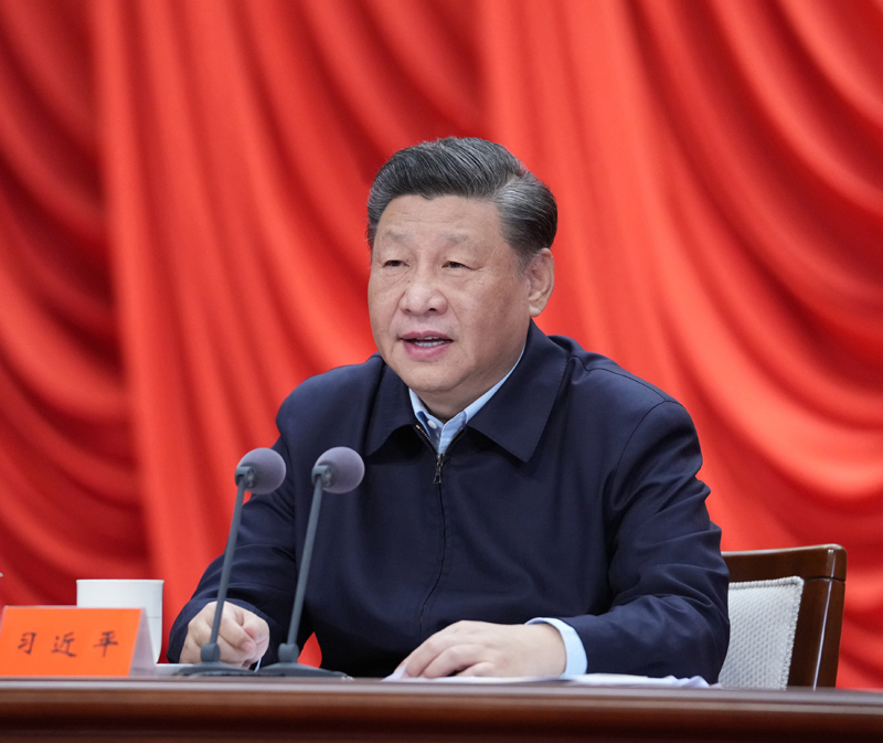3月1日，2022年春季学期中央党校（国度行政学院）中青年干部培训班在中央党？。中共中央总书记、国度主席、中央军委主席习近平在开班式上颁发沉要讲话。新华社记者 申宏 摄